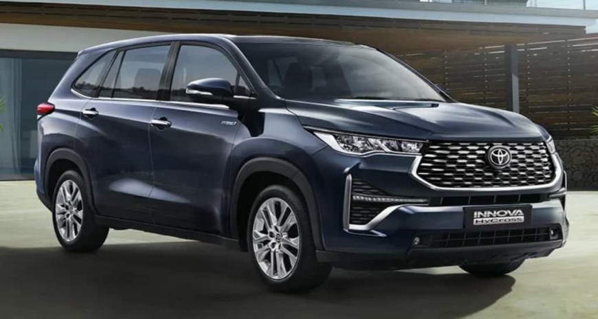 Toyota Innova Hycross Rental
